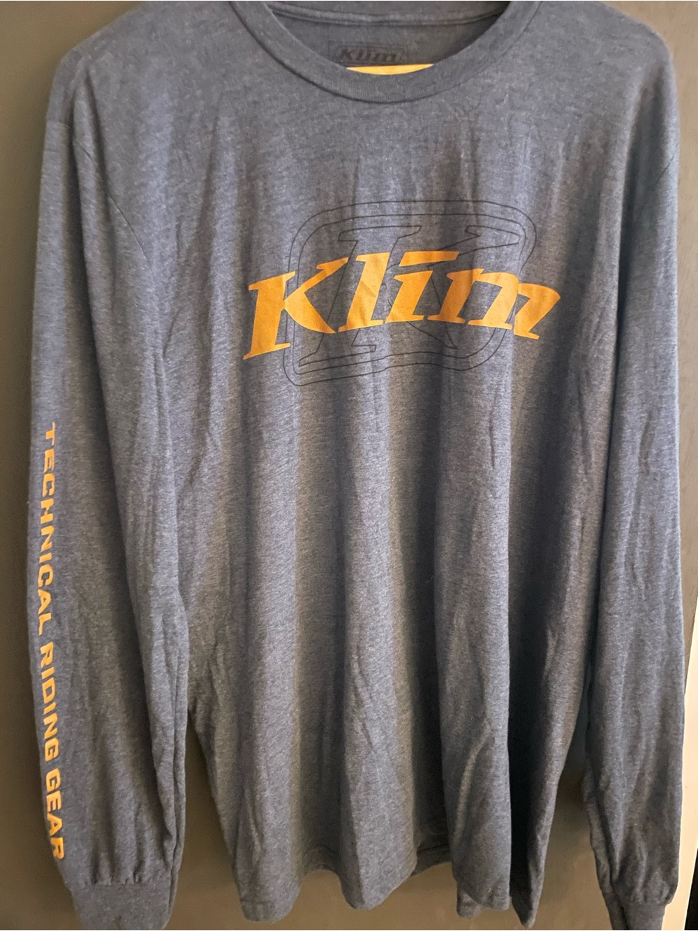 Klim Men's Long Sleeve Tee in Heather Gray with Gold Logo